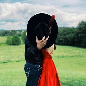 Meet your Posher, Riley